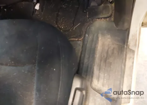 2015 Nissan Pathfinder Sv z USA, uszkodzony, nr VIN 5N1AR2MM0FC709792